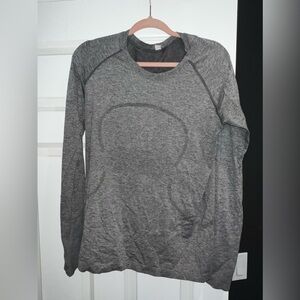 Lulu Lemon Swiftly Tech Long Sleeve